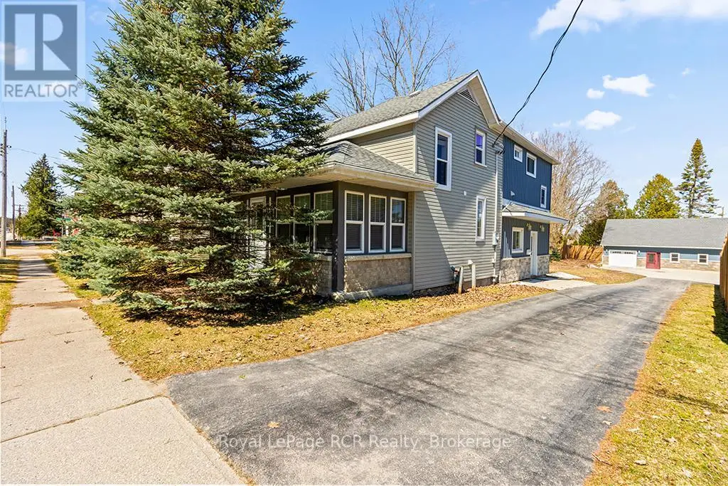 144 Loucks Lane, Chatsworth