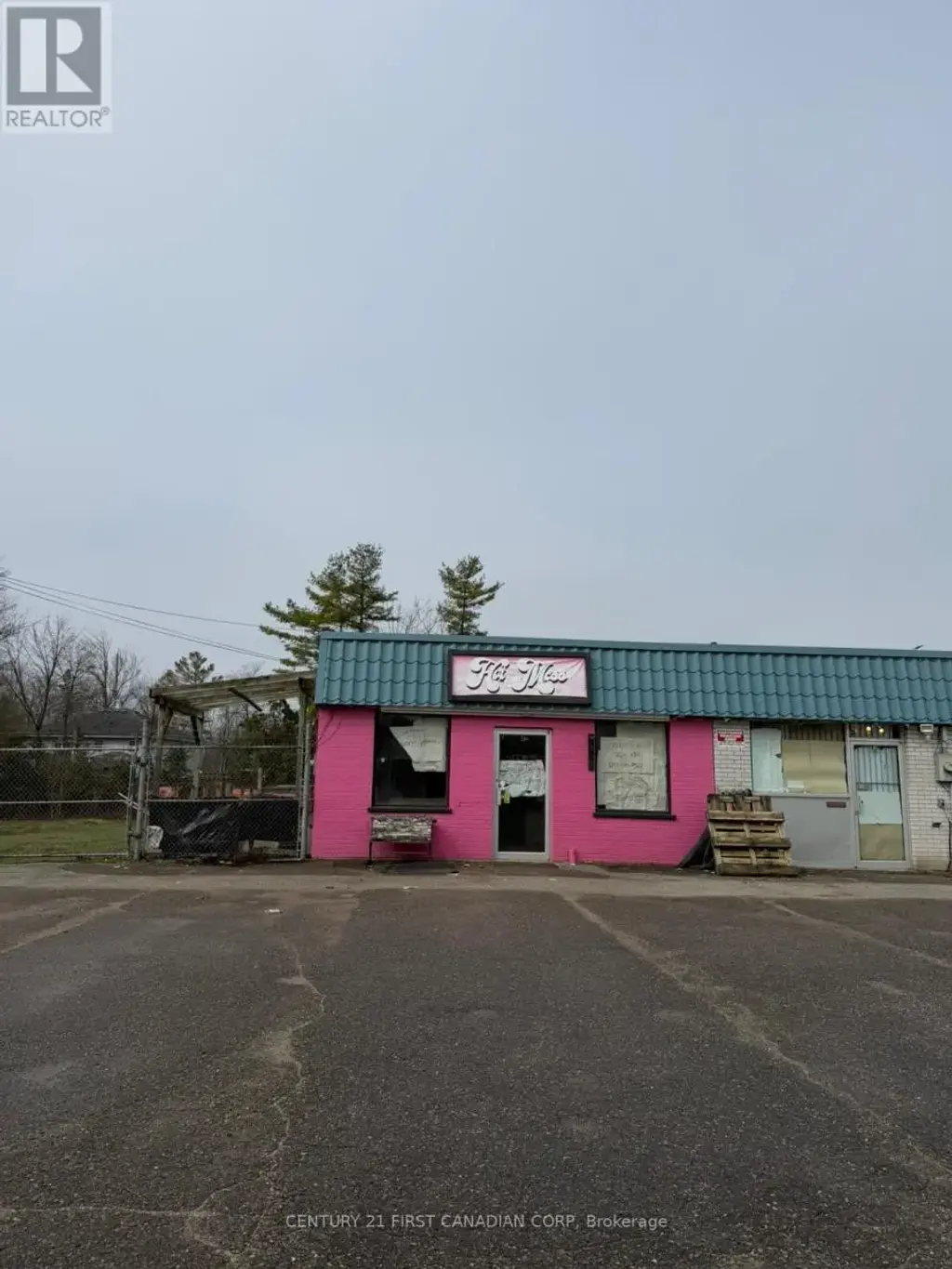 3081 Mosley Street, Wasaga Beach