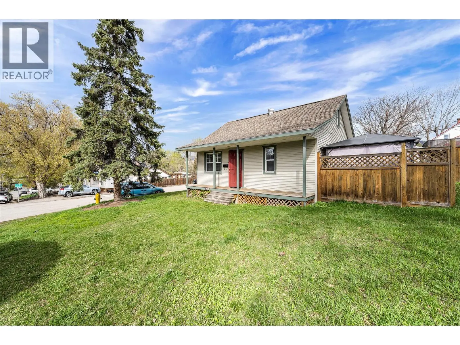 1915 33 Street. Vernon, British Columbia