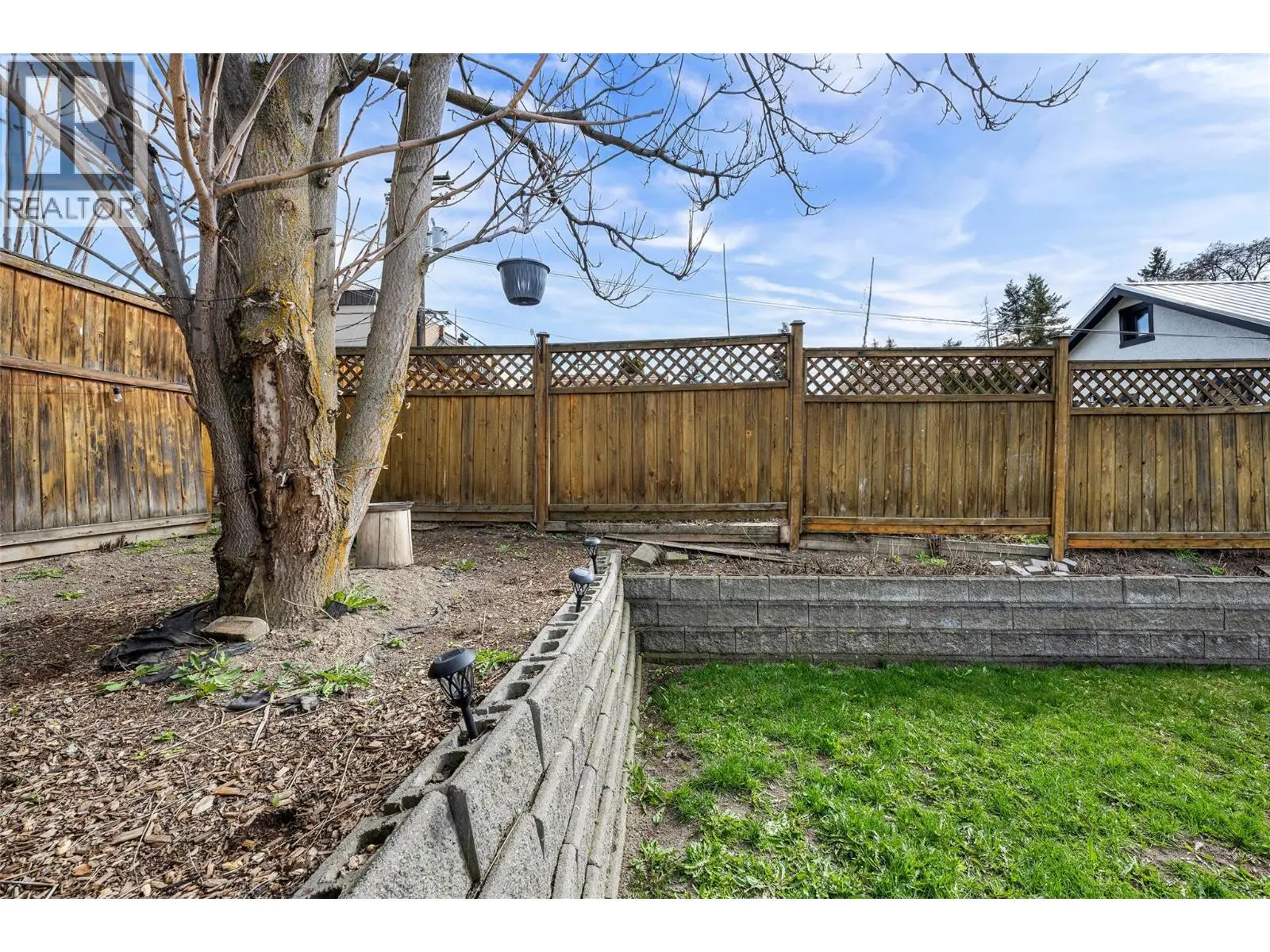 1915 33 Street. Vernon, British Columbia