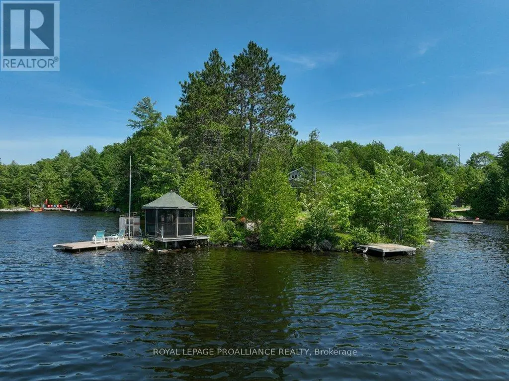 2475 Alfs Bay Lane, Frontenac (Frontenac Centre)