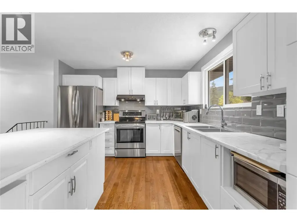 3281 Mciver Road, West Kelowna
