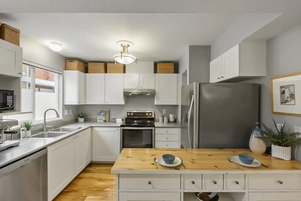 22 20543 96 Avenue, Langley