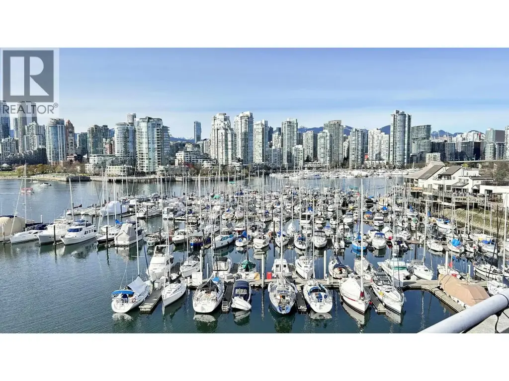 315 674 Leg In Boot Square, Vancouver