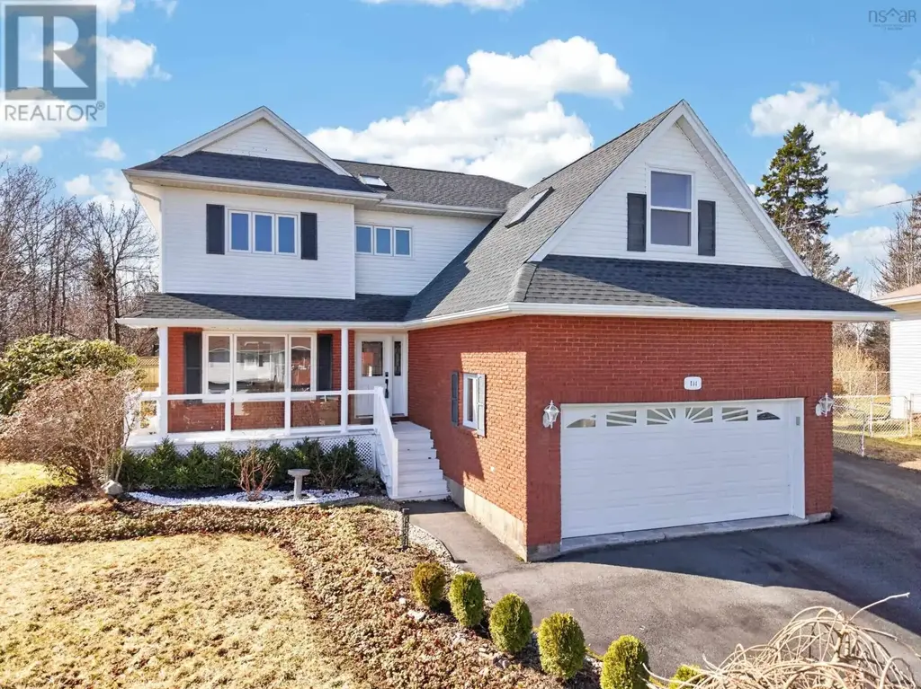 144 Pinewood Crescent, Dartmouth