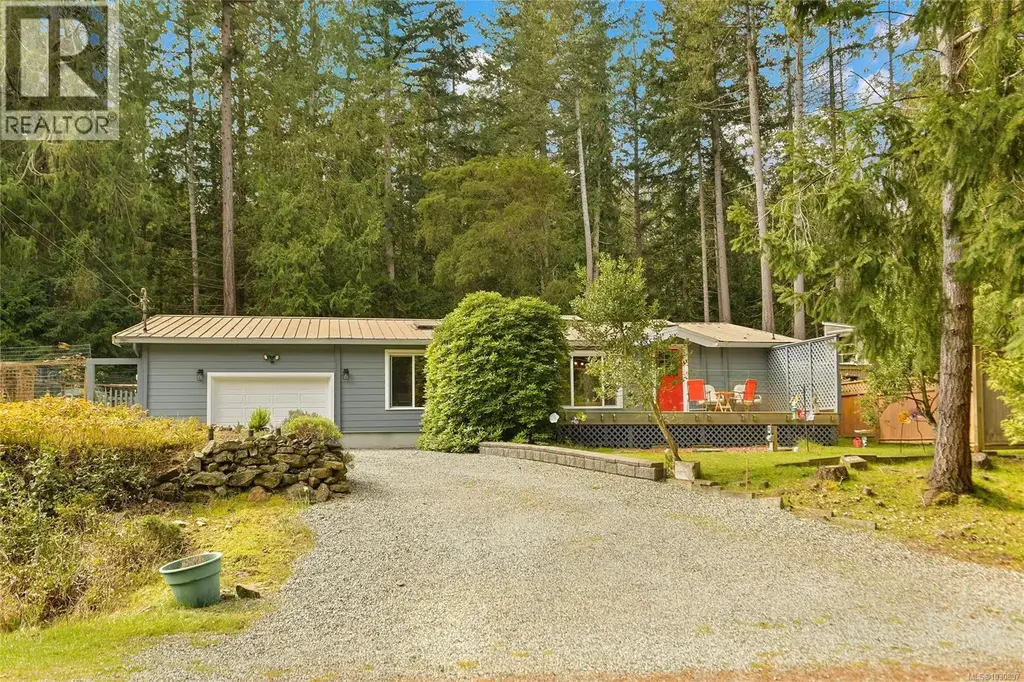 514 Aya Reach Rd, Mayne Island