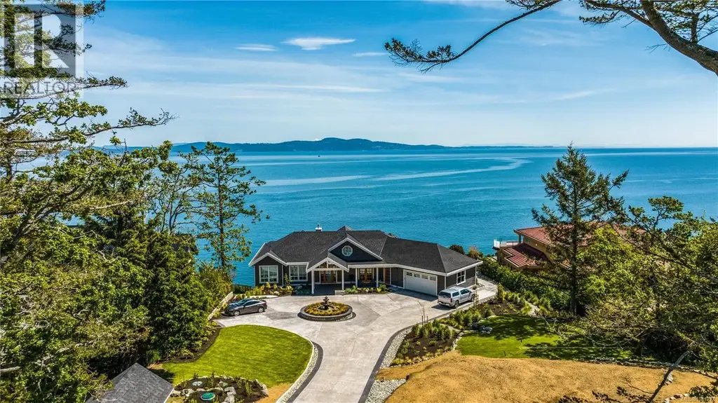 4585 Leyns Rd, Saanich