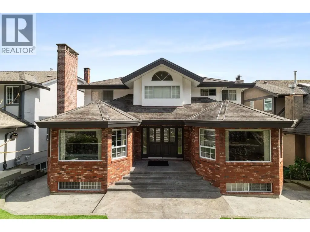 547 Tempe Crescent, North Vancouver