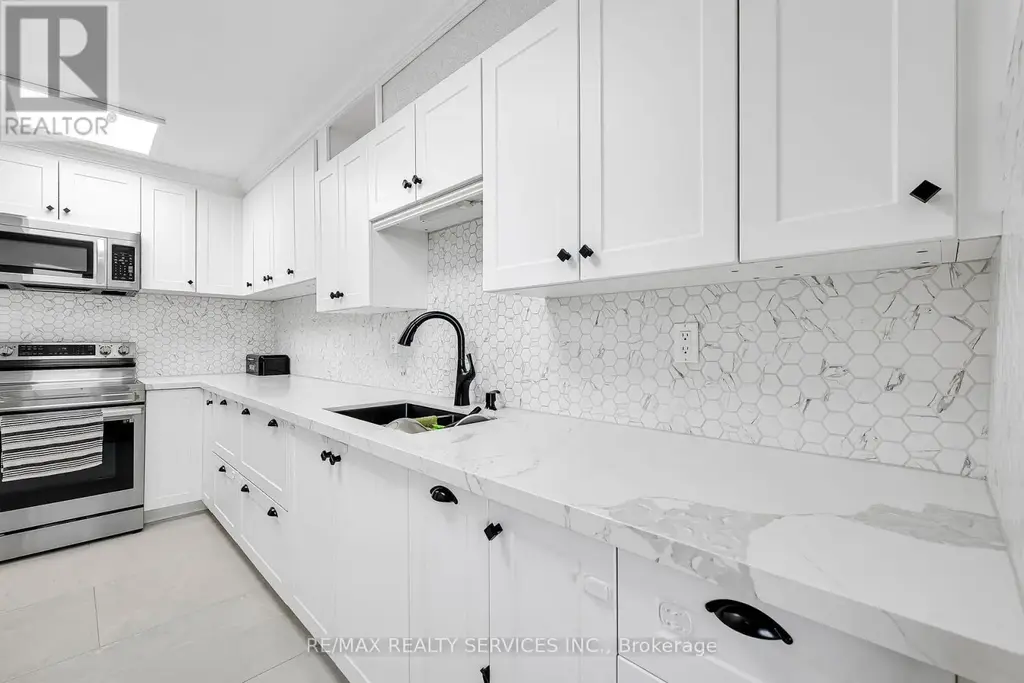 1701 - 180 Markham Road, Toronto (Scarborough Village)