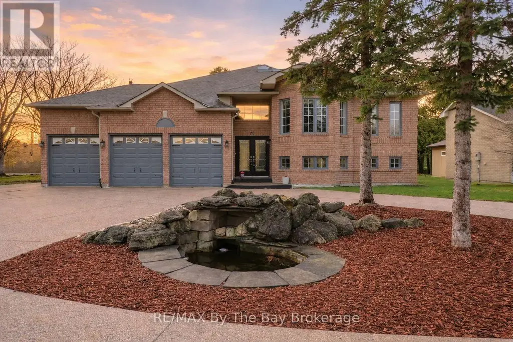 70 Fairway Crescent, Wasaga Beach