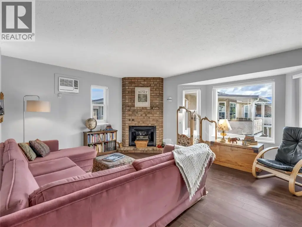 13620 Victoria Road Unit# 19, Summerland