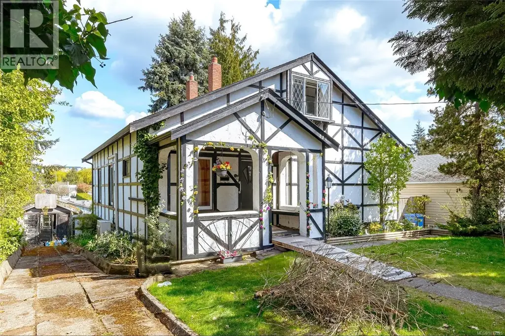 824 Ellery St, Esquimalt