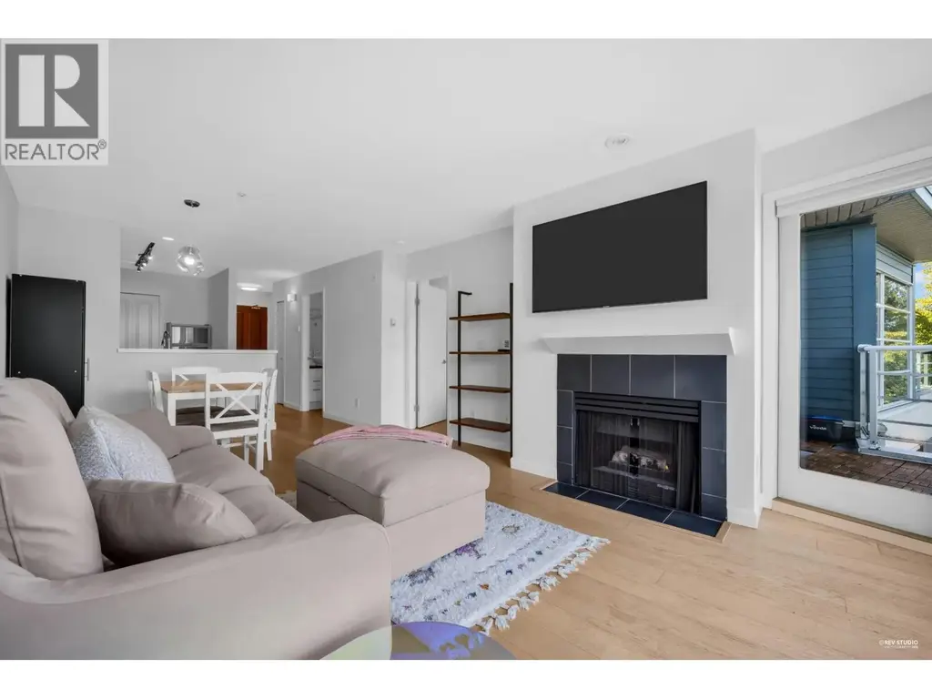 404 2575 W 4th Avenue, Vancouver