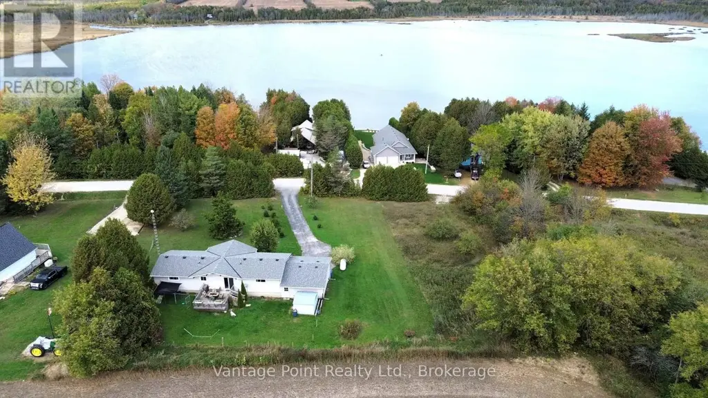 474828 Townsend Lake Road, West Grey