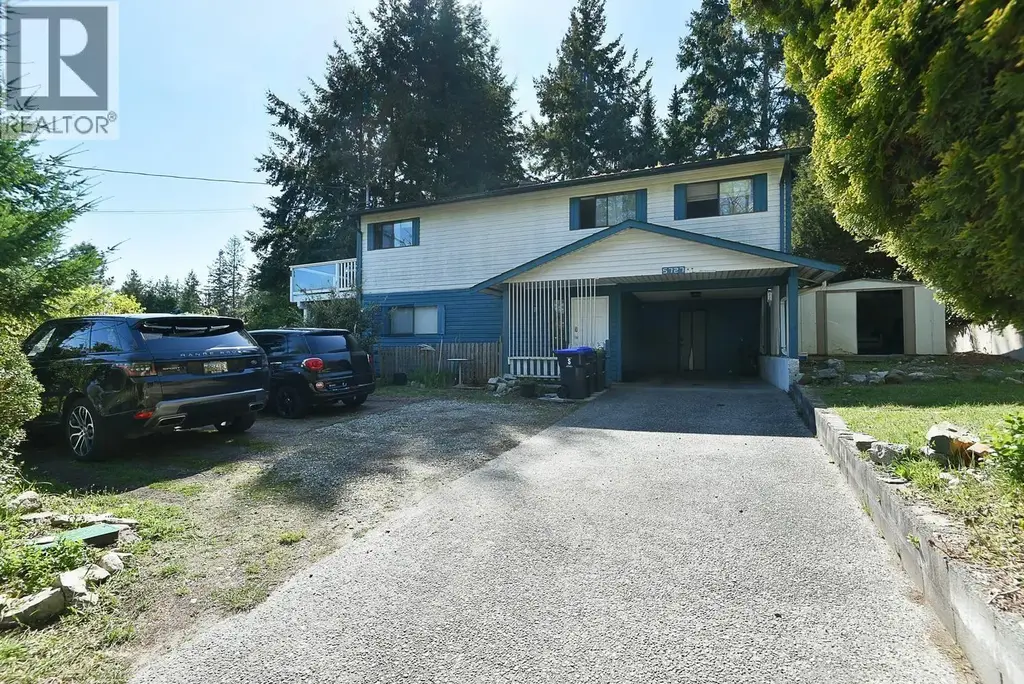5727 Trail Avenue, Sechelt