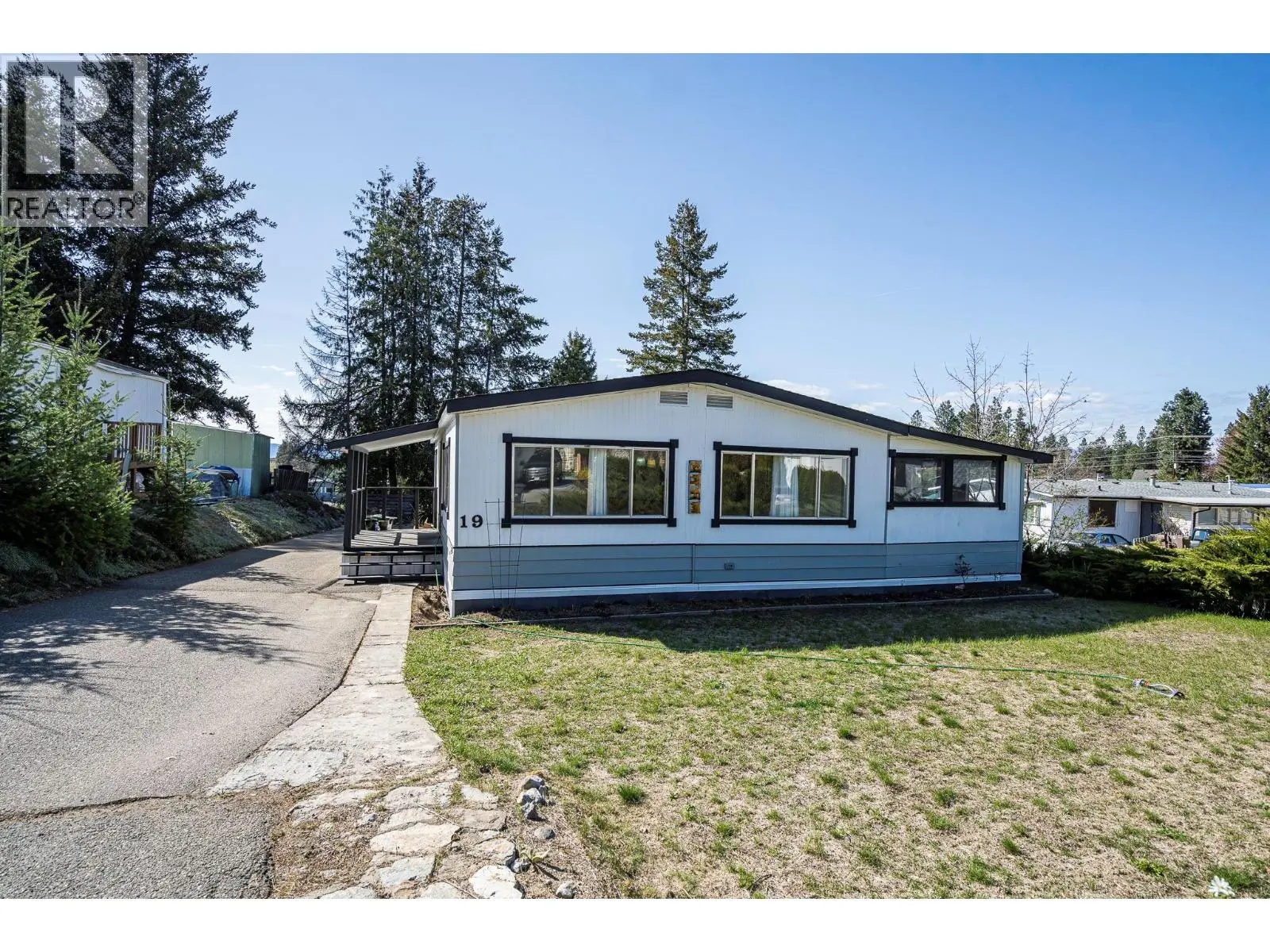 Photo of Listing #10384195