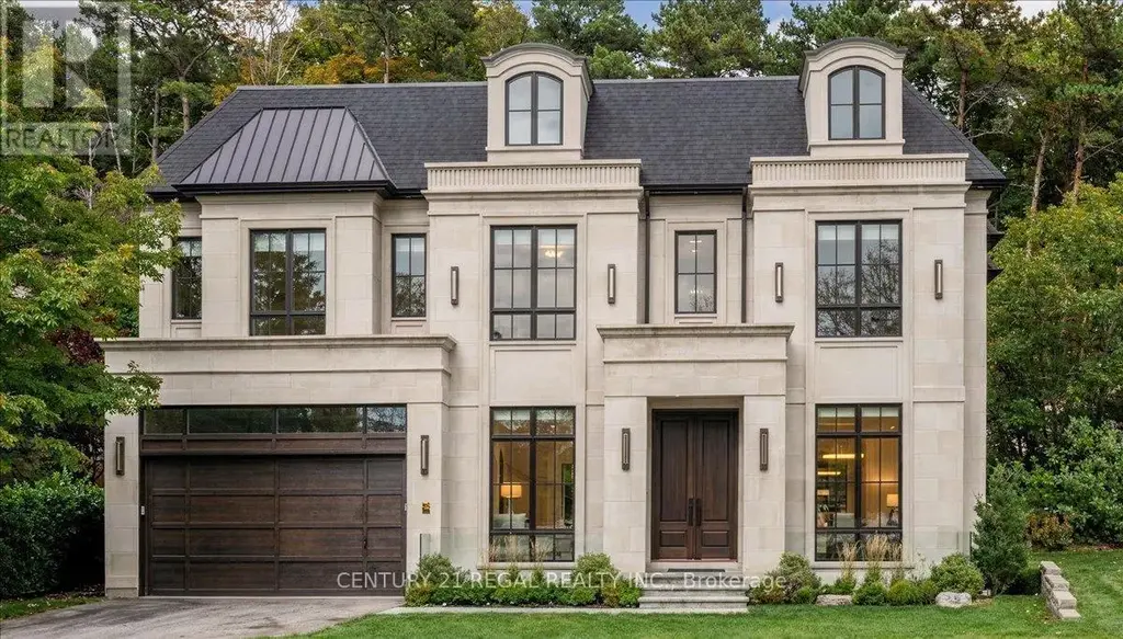 11 Montressor Drive, Toronto (St. Andrew-Windfields)