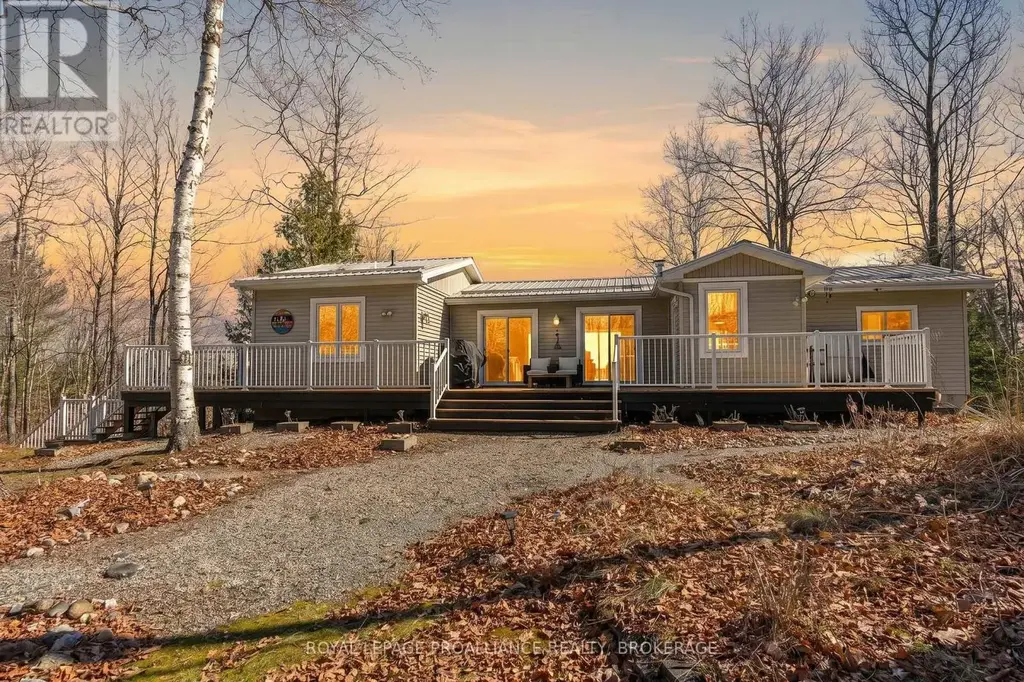 1077 Country Lane, Frontenac (Frontenac Centre)