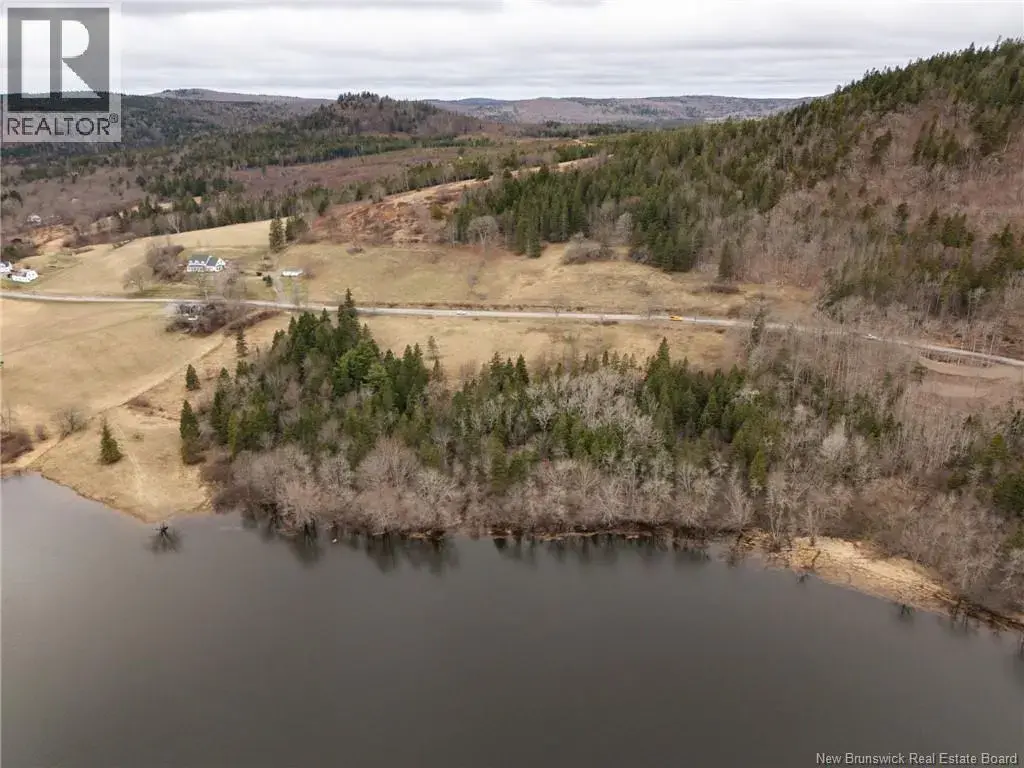 Lot A-1 Pickwauket, Hampton