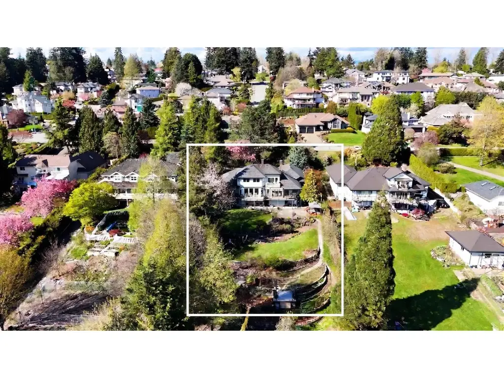 16498 77 Avenue, Surrey