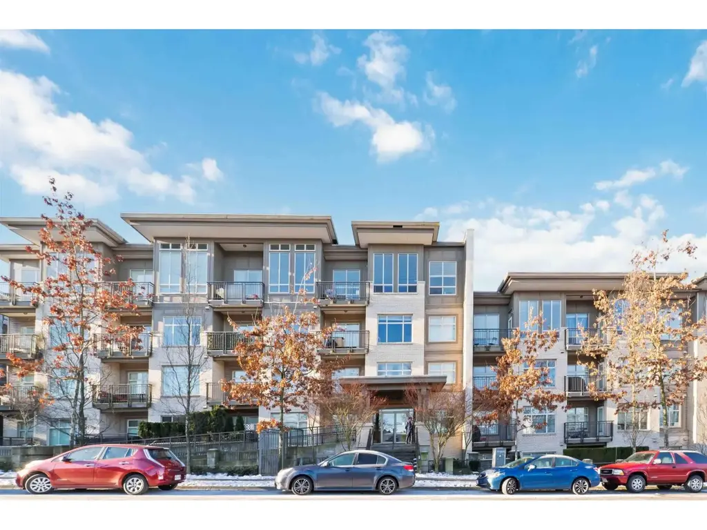 111 13468 King George Boulevard, Surrey