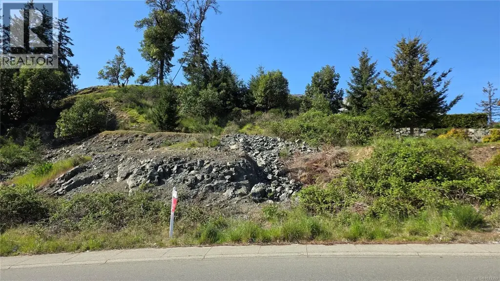 5384 Colbourne Dr, Nanaimo
