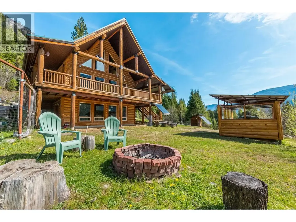 4761 Slocan River Road, Winlaw