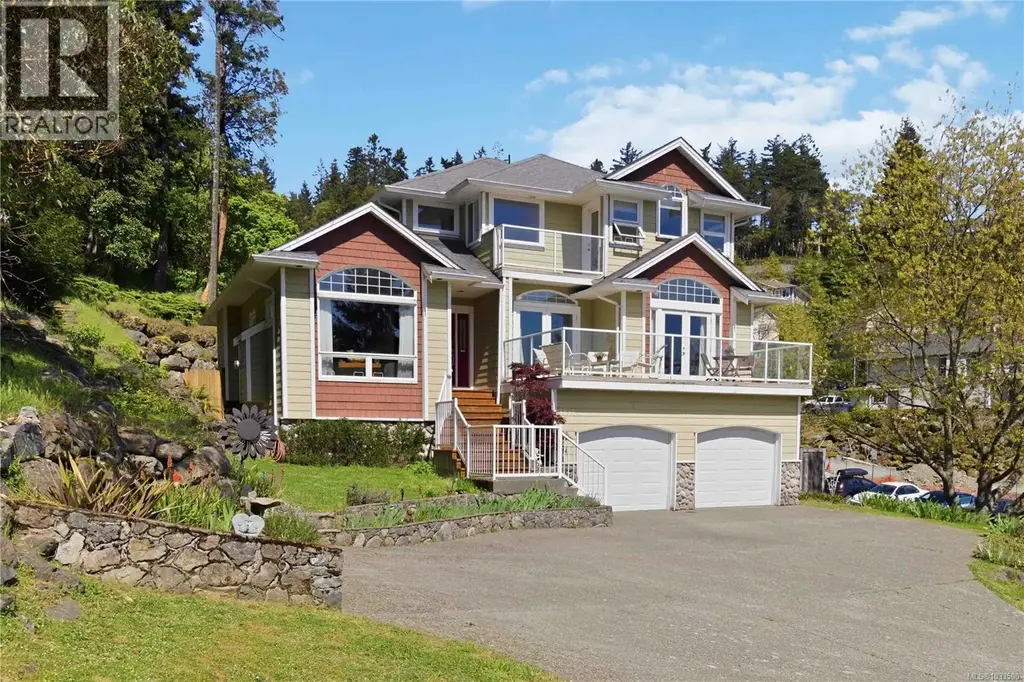 3533 Sunheights Dr, Langford