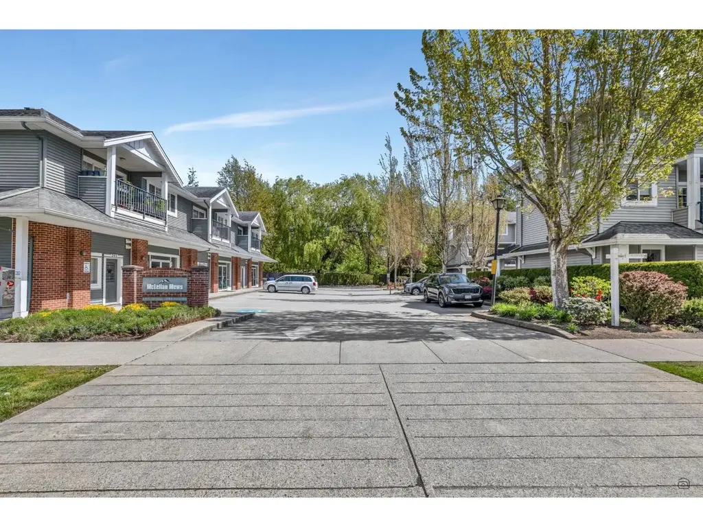 6 5988 Old Mclellan Rd Road, Surrey