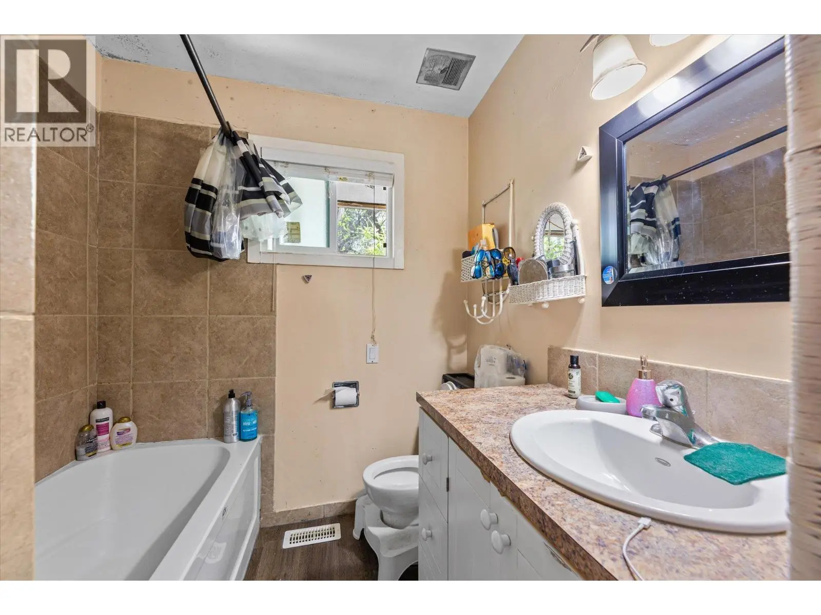 1333 Belaire Avenue. Kelowna, British Columbia