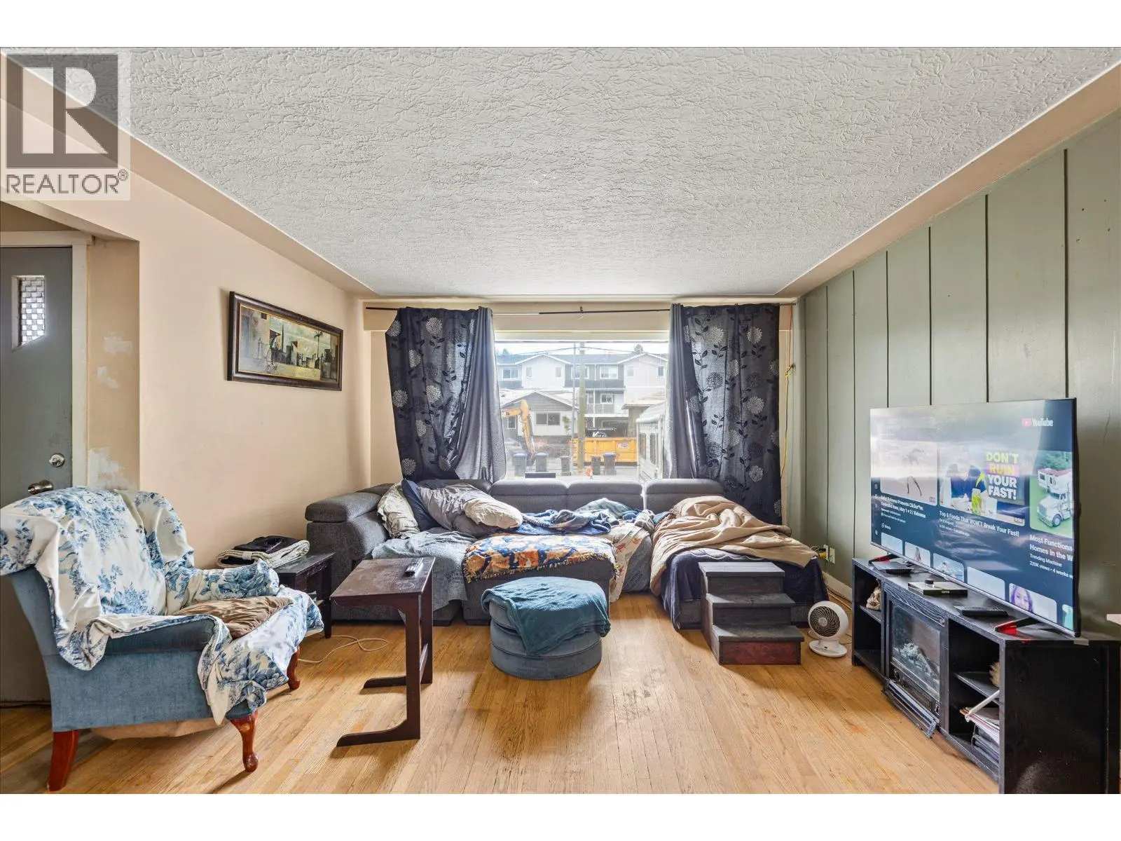 1333 Belaire Avenue. Kelowna, British Columbia