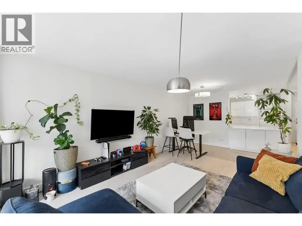 905 2024 Fullerton Avenue, North Vancouver