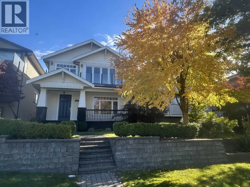 18 Hythe Avenue, Burnaby