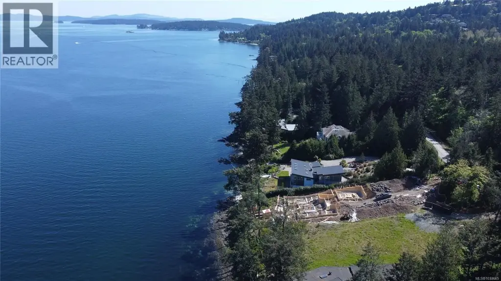 760 Lands End Rd, North Saanich