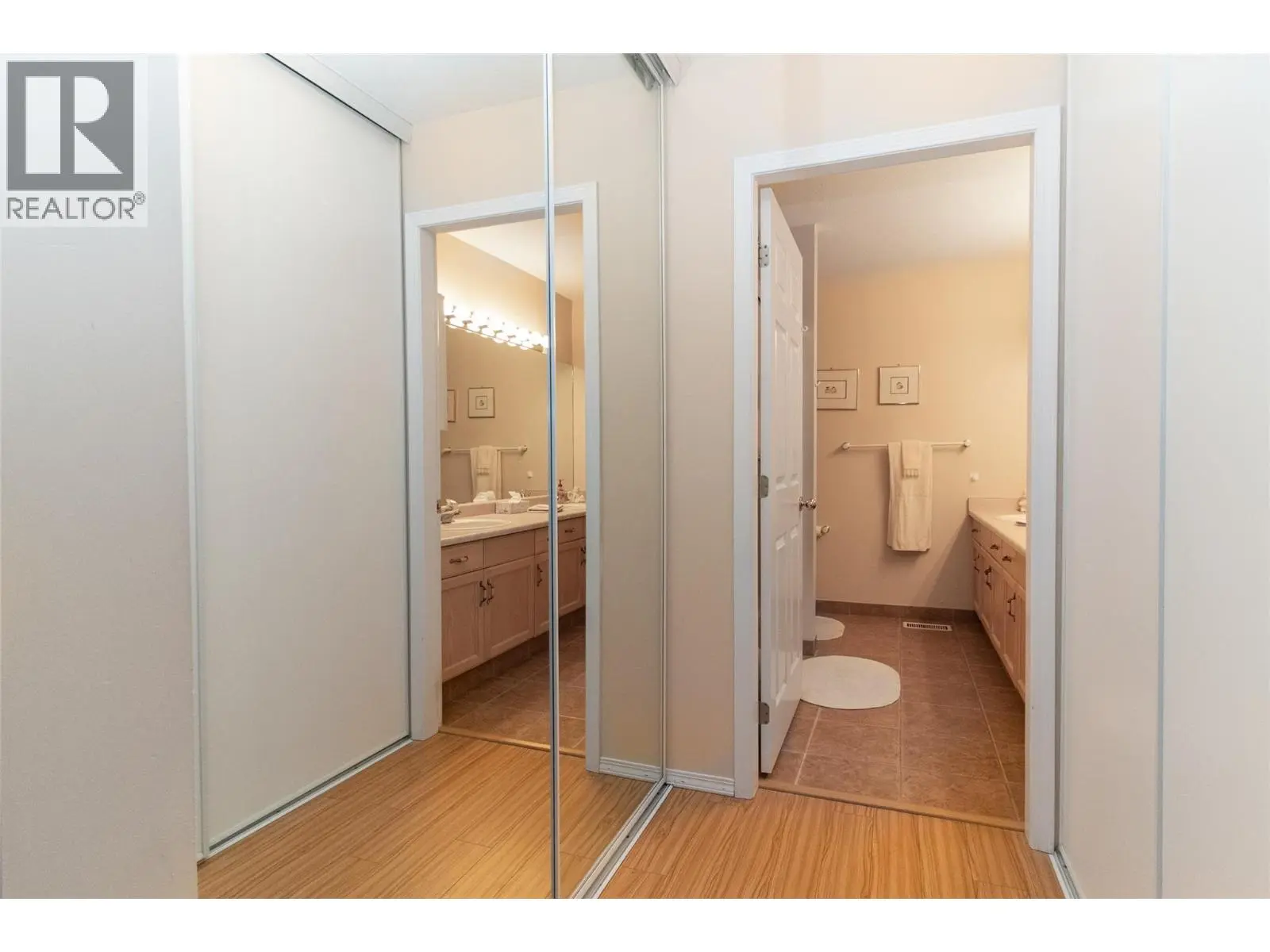 1874 Parkview Crescent Unit# 38. Kelowna, British Columbia