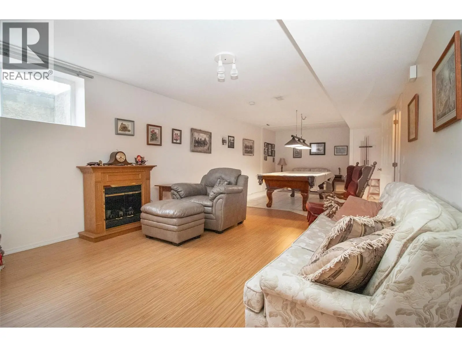 1874 Parkview Crescent Unit# 38. Kelowna, British Columbia