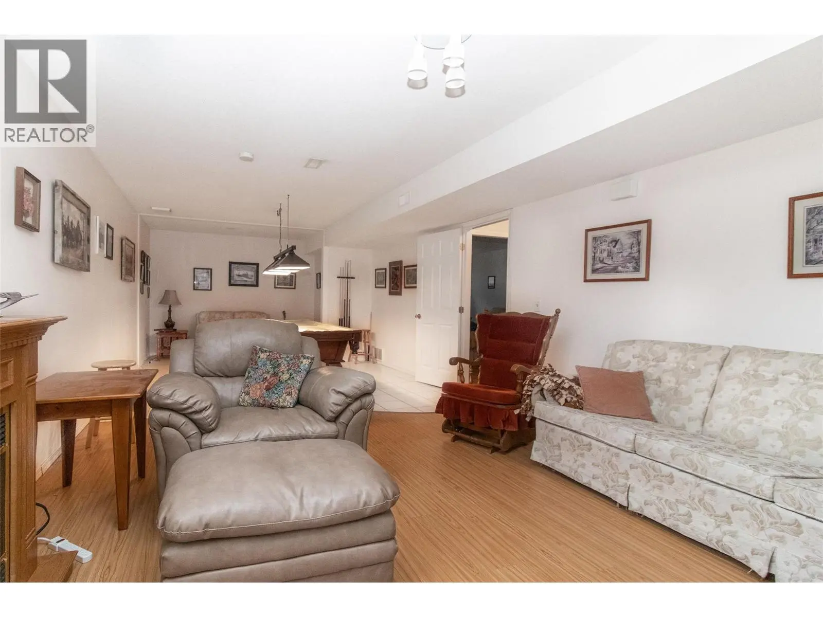 1874 Parkview Crescent Unit# 38. Kelowna, British Columbia