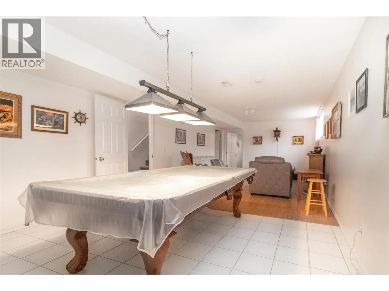 1874 Parkview Crescent Unit# 38. Kelowna, British Columbia