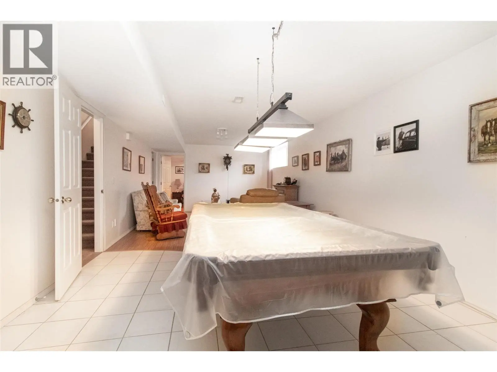 1874 Parkview Crescent Unit# 38. Kelowna, British Columbia
