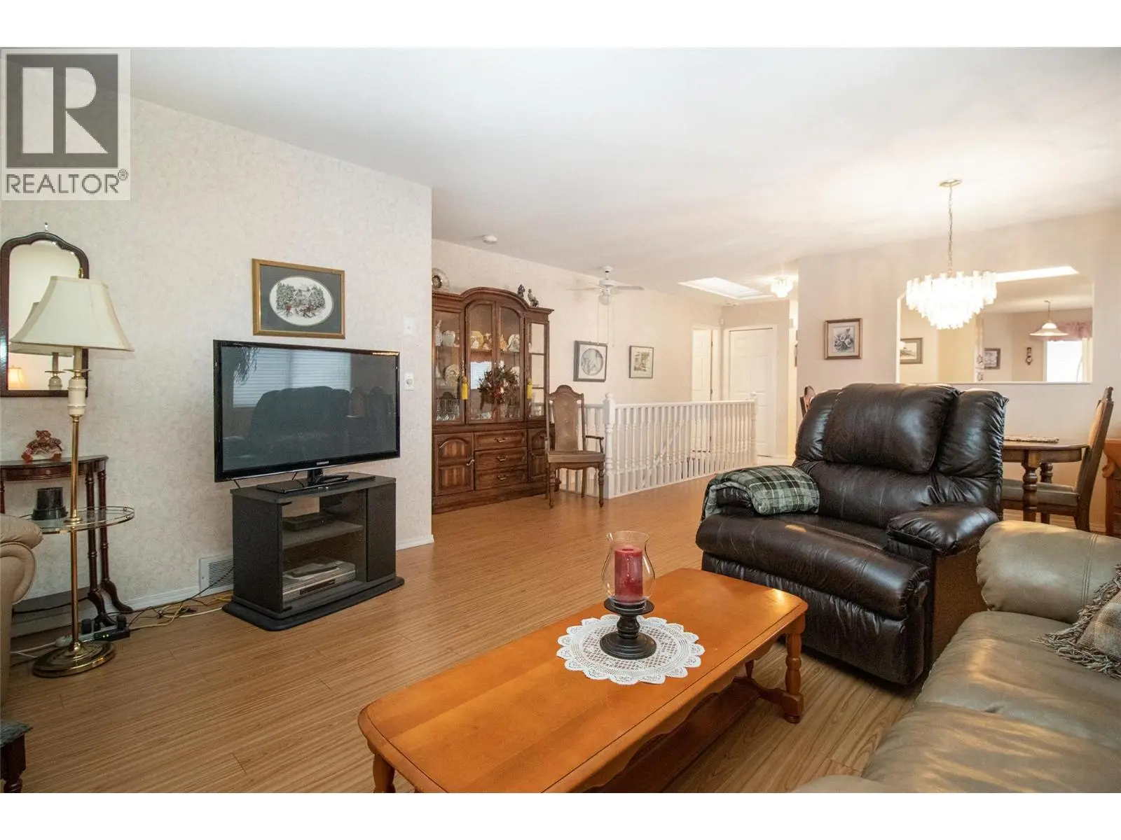 1874 Parkview Crescent Unit# 38. Kelowna, British Columbia