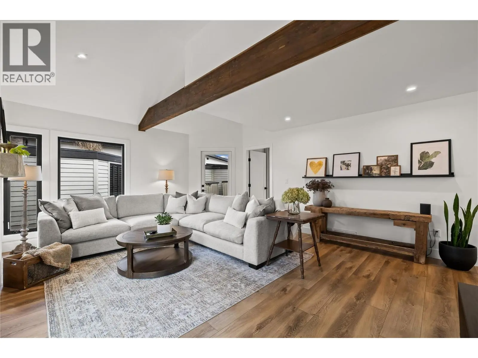 2831 Abbott Street. Kelowna, British Columbia