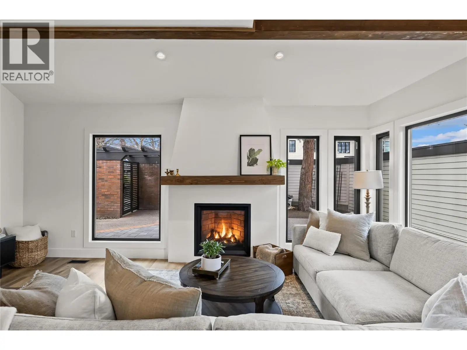 2831 Abbott Street. Kelowna, British Columbia