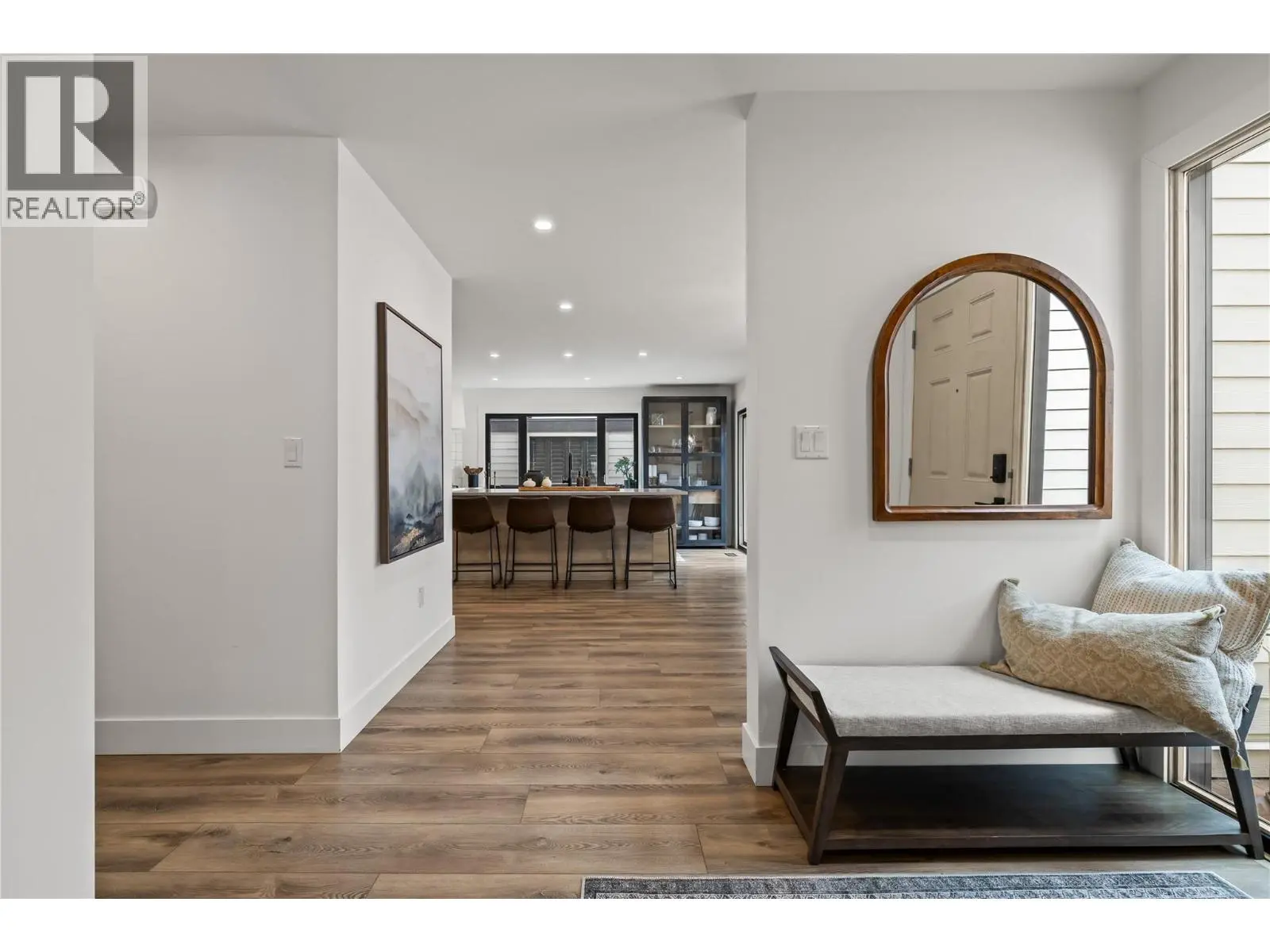 2831 Abbott Street. Kelowna, British Columbia