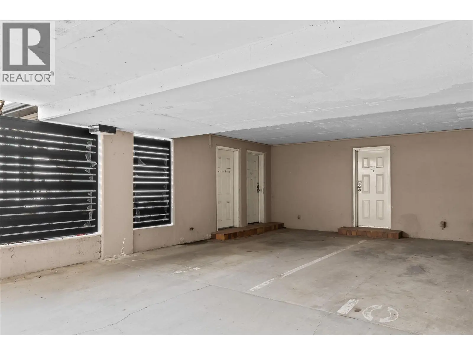 2831 Abbott Street. Kelowna, British Columbia