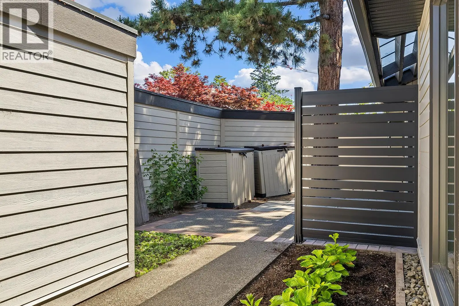 2831 Abbott Street. Kelowna, British Columbia