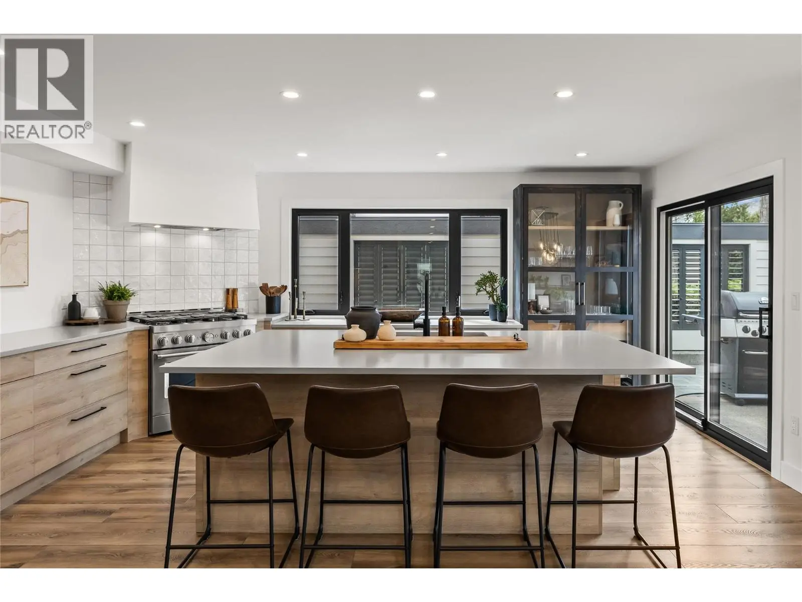 2831 Abbott Street. Kelowna, British Columbia