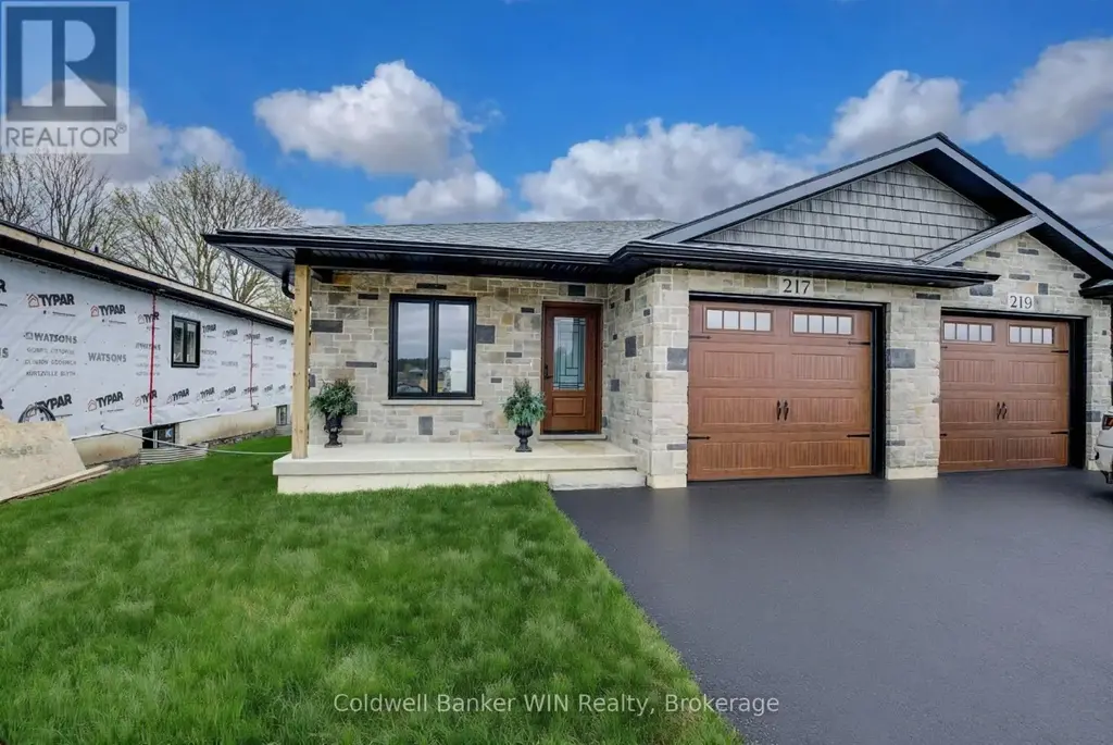 217 Elgin Street, Minto