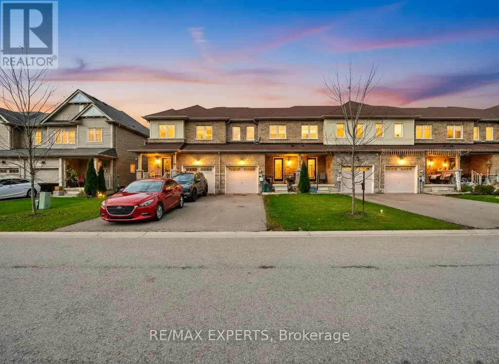 7790 White Pine Crescent, Niagara Falls (Brown)