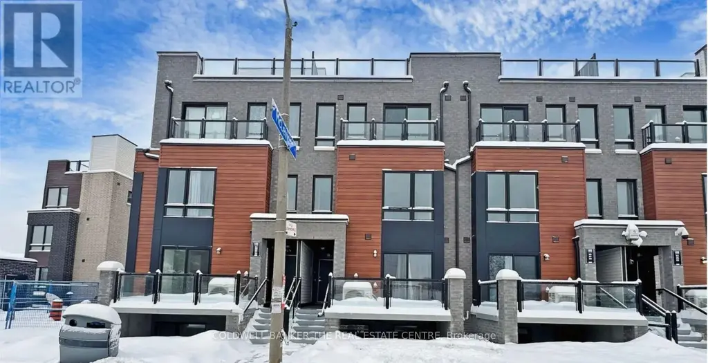 32 - 165 Tapscott Road, Toronto (Malvern)