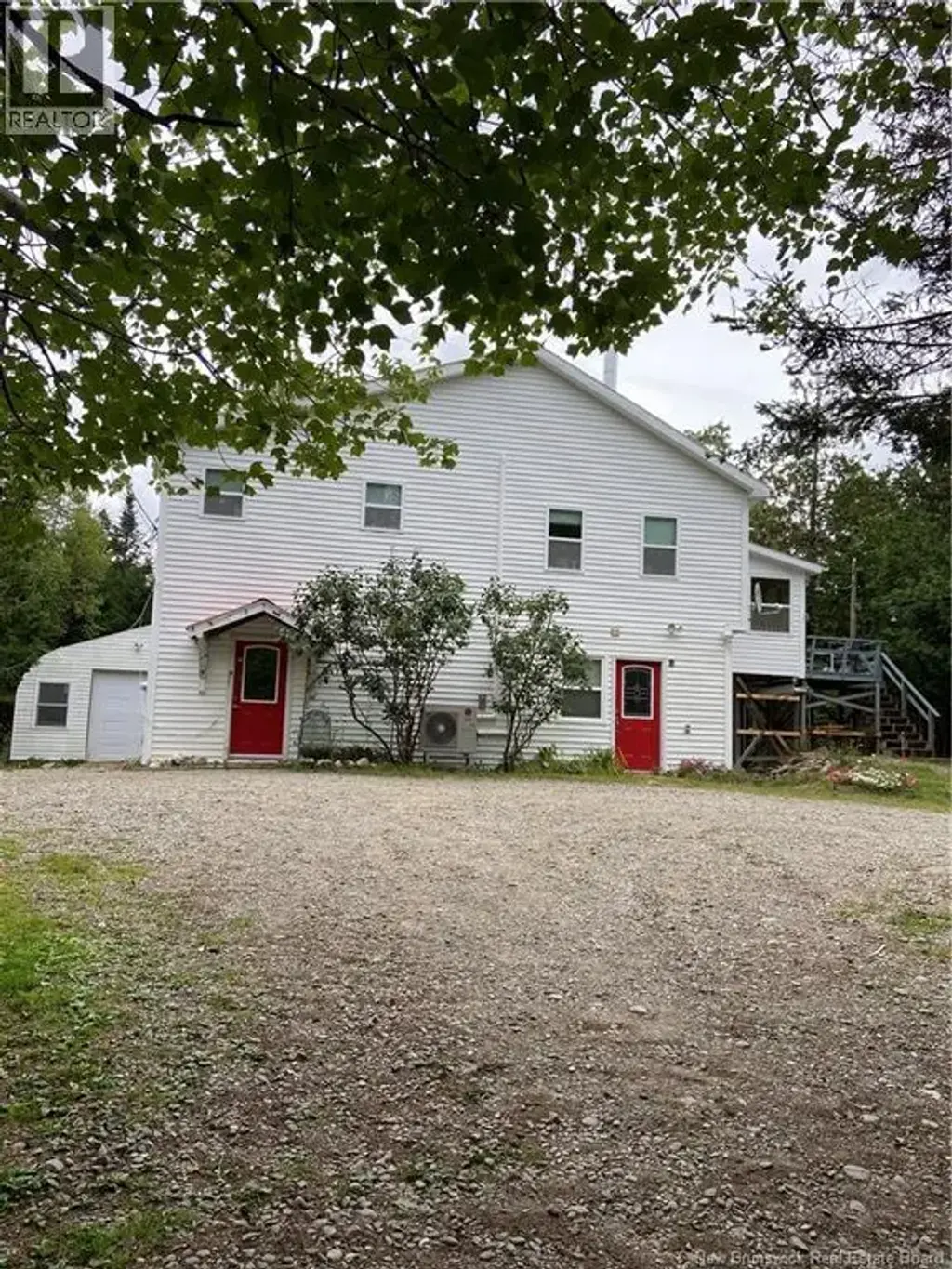 212 Route 735, Mayfield